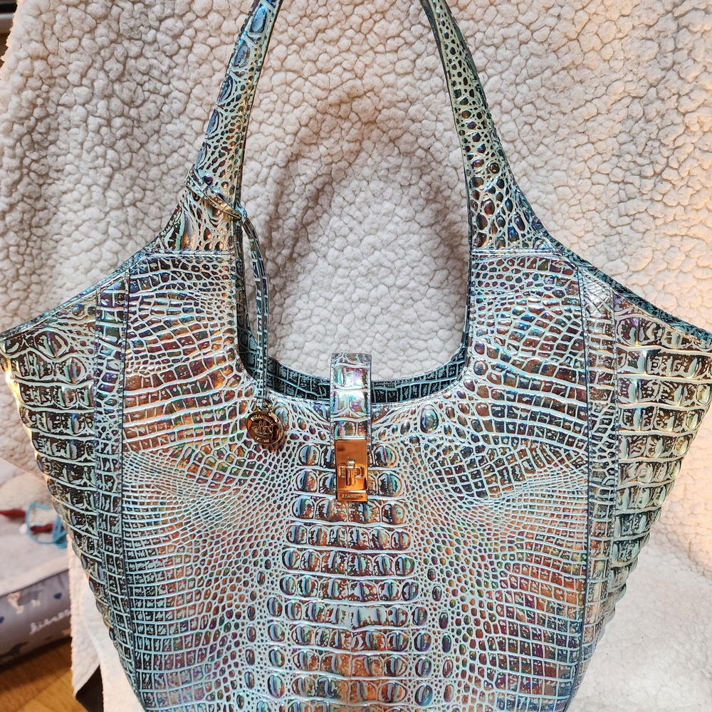 EUC Iridescent Brahmin Crocodile Embossed Wonderland Shoulder Bag